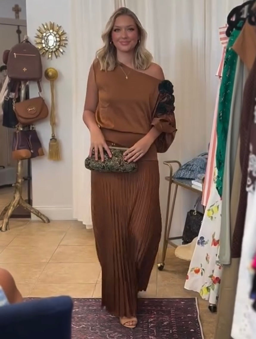Caramelo Two piece satin skirt set