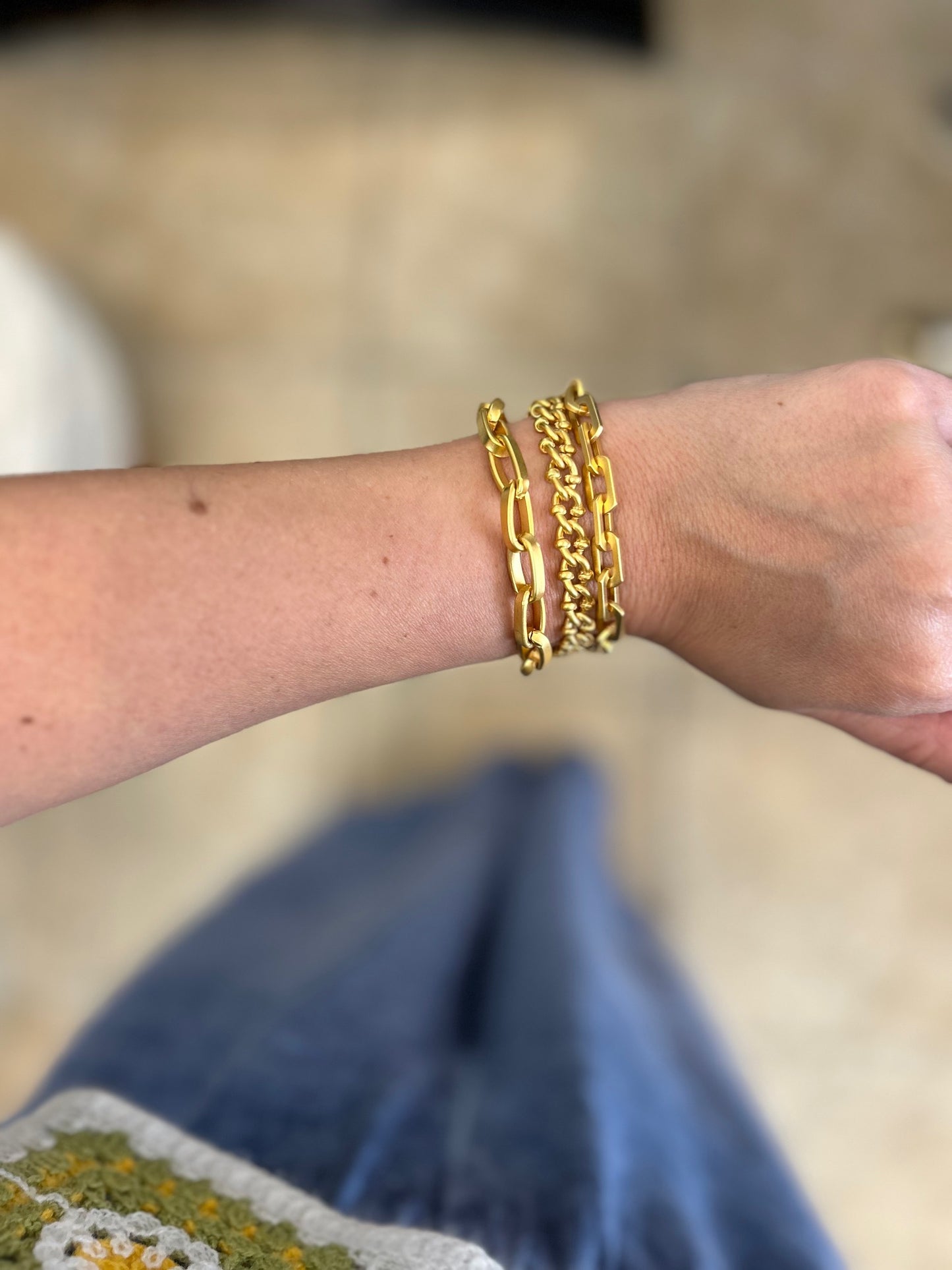 TRIPLE LYONCHAIN